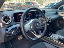 Cargar imagen en el visor de la galería, MERCEDES-BENZ Clase A A 250 e