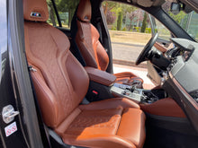 Cargar imagen en el visor de la galería, BMW X3 M Competition