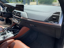 Cargar imagen en el visor de la galería, BMW X3 M Competition