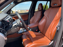 Cargar imagen en el visor de la galería, BMW X3 M Competition