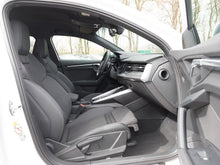 Cargar imagen en el visor de la galería, AUDI S3
