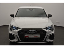 Cargar imagen en el visor de la galería, A3 Sportback Black 45 TFSI e Comp S tronic
