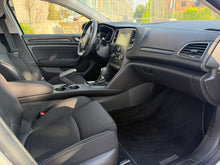 Cargar imagen en el visor de la galería, RENAULT Megane Bose Tce GPF 103 kW 140CV EDC
