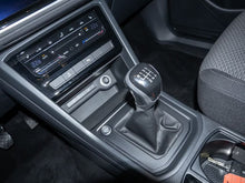Cargar imagen en el visor de la galería, VOLKSWAGEN Touran Advance 1.5 TSI
