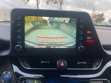 Cargar imagen en el visor de la galería, TOYOTA C-HR 2.0 180H Advance
