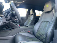 Cargar imagen en el visor de la galería, LAMBORGHINI Urus 4.0 V8 S
