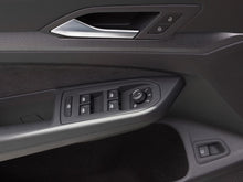 Cargar imagen en el visor de la galería, VOLKSWAGEN Golf GTE 1.5 PHEV 130kW 85kW DSG
