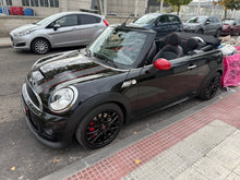 Cargar imagen en el visor de la galería, MINI MINI John Cooper Works Cabrio
