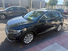Cargar imagen en el visor de la galería, VOLKSWAGEN T-Roc Sport 2.0 TDI 4 Motion DSG
