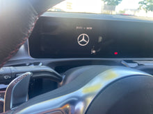 Cargar imagen en el visor de la galería, MERCEDES-BENZ Clase A MercedesAMG A 35 4MATIC 5p.
