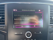 Cargar imagen en el visor de la galería, RENAULT Megane Bose Tce GPF 103 kW 140CV EDC
