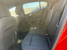 Cargar imagen en el visor de la galería, FORD Focus 2.0 Ecoblue 110kW STLine
