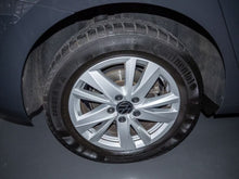 Cargar imagen en el visor de la galería, VOLKSWAGEN Touran Advance 1.5 TSI
