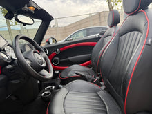 Cargar imagen en el visor de la galería, MINI MINI John Cooper Works Cabrio
