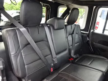 Cargar imagen en el visor de la galería, JEEP Wrangler 4p 2.0 380CV Sahara 8ATX E6D
