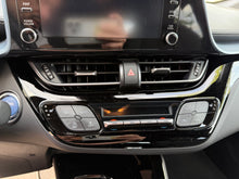 Cargar imagen en el visor de la galería, TOYOTA C-HR 2.0 180H Advance
