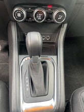 Cargar imagen en el visor de la galería, RENAULT Captur evolution TCe GPF
