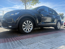 Cargar imagen en el visor de la galería, VOLKSWAGEN T-Roc Sport 2.0 TDI 4 Motion DSG
