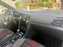 Cargar imagen en el visor de la galería, VOLKSWAGEN Golf GTI TCR 2.0 TSI 213kW290CV DSG
