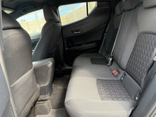 Cargar imagen en el visor de la galería, TOYOTA C-HR 2.0 180H Advance
