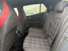 Cargar imagen en el visor de la galería, VOLKSWAGEN Golf GTI 2.0 TSI DSG

