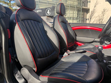 Cargar imagen en el visor de la galería, MINI MINI John Cooper Works Cabrio
