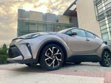 Cargar imagen en el visor de la galería, TOYOTA C-HR 2.0 180H Advance
