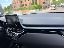 Cargar imagen en el visor de la galería, TOYOTA C-HR 2.0 180H Advance
