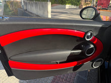 Cargar imagen en el visor de la galería, MINI MINI John Cooper Works Cabrio

