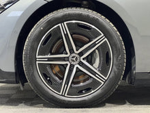 Cargar imagen en el visor de la galería, MERCEDES-BENZ EQE EQE 300 Edition

