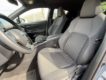 Cargar imagen en el visor de la galería, TOYOTA C-HR 2.0 180H Advance
