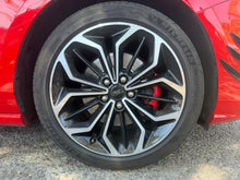 Cargar imagen en el visor de la galería, FORD Focus 2.0 Ecoblue 110kW STLine
