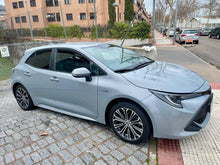 Cargar imagen en el visor de la galería, TOYOTA Corolla 2.0 180H ADVANCE LUXURY ECVT
