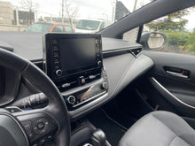 Cargar imagen en el visor de la galería, TOYOTA Corolla 2.0 180H ADVANCE LUXURY ECVT
