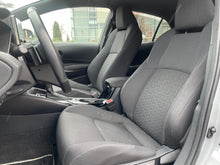 Cargar imagen en el visor de la galería, TOYOTA Corolla 2.0 180H ADVANCE LUXURY ECVT
