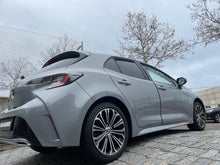Cargar imagen en el visor de la galería, TOYOTA Corolla 2.0 180H ADVANCE LUXURY ECVT
